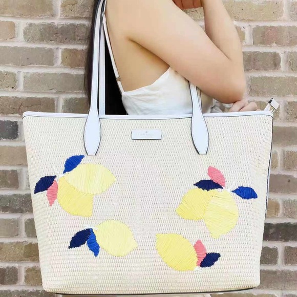 kate spade Handbags - Kate Spade ♠️ Large Tote